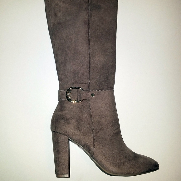 Jones New York womens boot, size 5.5, taupe - Picture 2 of 4